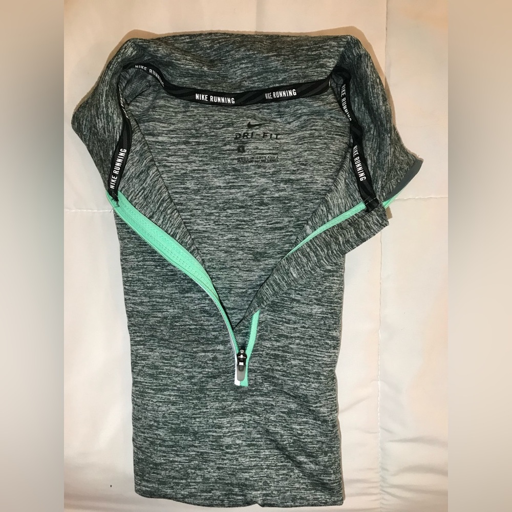Lightweight Nike Running Pullover - image 2